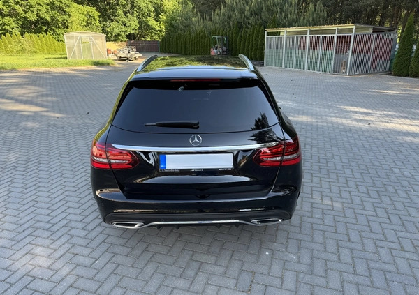 Mercedes-Benz Klasa C cena 137760 przebieg: 135000, rok produkcji 2019 z Rakoniewice małe 254